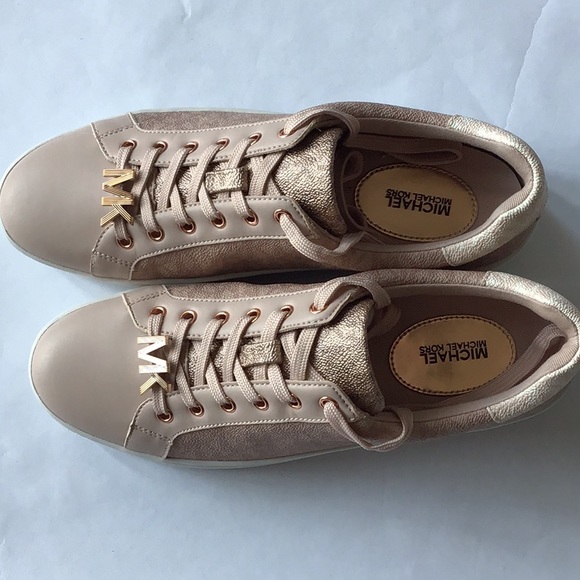 👑- Michael Kors Poppy ColorBlock Logo Sneaker in Ballet size 9 *NIB* - Picture 5 of 8